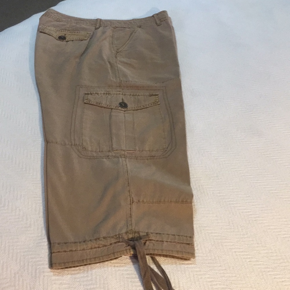 Khakis pants - Picture 2 of 6